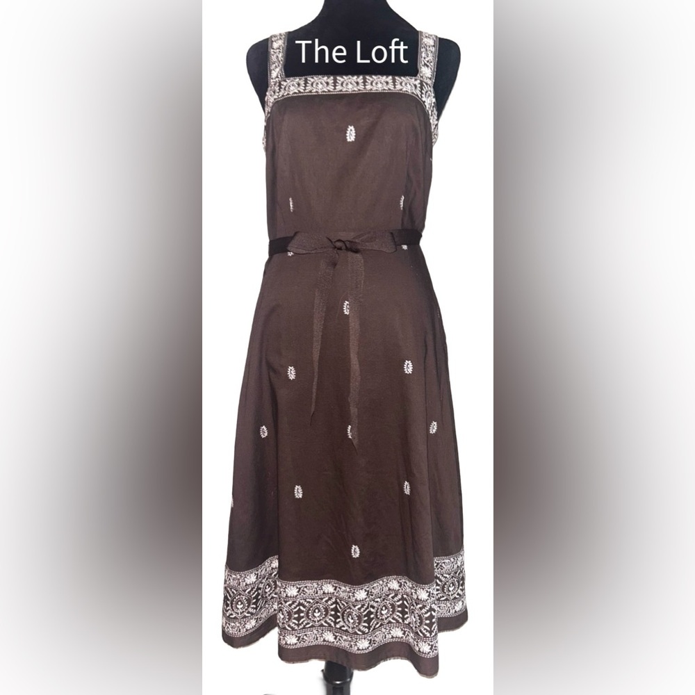 🎄LOFT Chocolate Brown Midi Dress with White Embroidery🎄